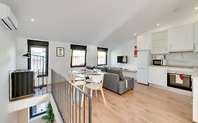 Lapa Duplex Apartment